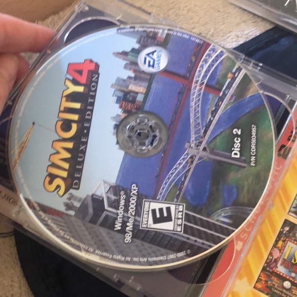 SimCity 4 Computer Game - Picture 5 of 6